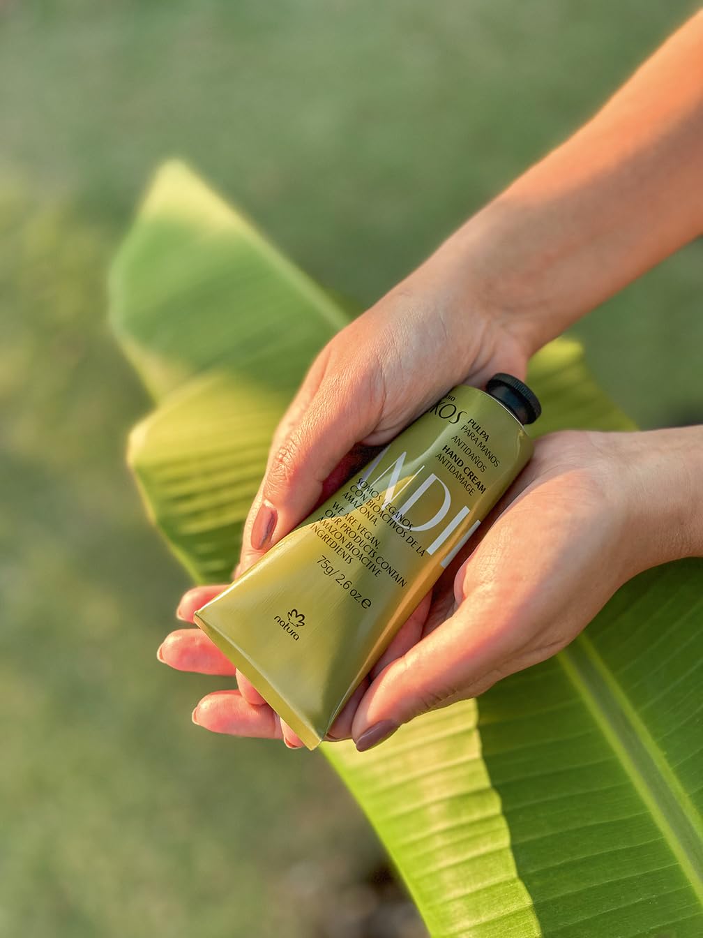 natura - Ekos Andiroba Hand Cream - Anti-Damage Hand Balm - Hand and Nails Moisturizer - Protective Skin Barrier - Vegan Skin Care - Brazilian Beauty Secrets - Self Care & Body Care - 2.6oz (75g) - Image 3